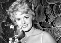 What Plastic Surgery Has Connie Stevens Gotten? Body Measurements and Wiki