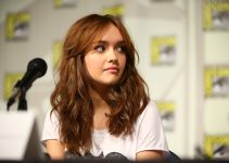 What Plastic Surgery Has Olivia Cooke Had Done?