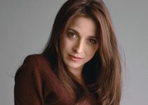 Marin Hinkle Plastic Surgery and Body Measurements