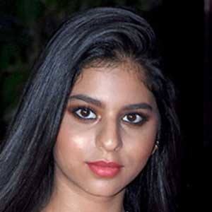 Suhana Khan Plastic Surgery Face