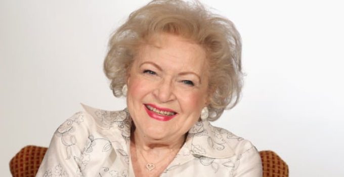 Betty White Plastic Surgery and Body Measurements