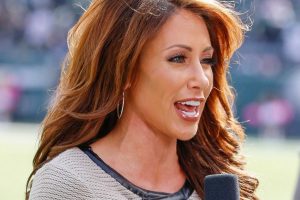 Holly Sonders’ Cheeks, Lips, and Nose Job