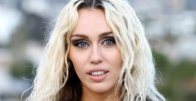 Miley Cyrus Plastic Surgery and Body Measurements