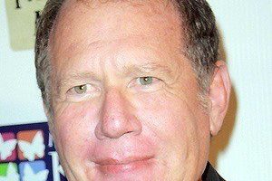 Did Garry Shandling Get Plastic Surgery? Body Measurements and More!