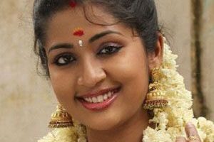 Navya Nair’s Lips – Before and After Images