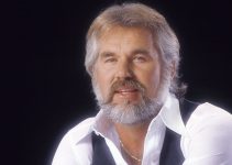 Kenny Rogers’ Journey with Plastic Surgery