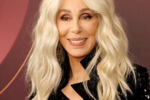 Cher’s Plastic Surgery Journey: Botox, Facelifts, and a Nose Job