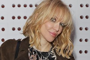 Courtney Love’s Transformative Journey Through Plastic Surgery: Nose Job, Facelift, and Fillers