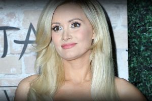 Holly Madison’s Nose Job and Breast Augmentation: A Journey in Plastic Surgery