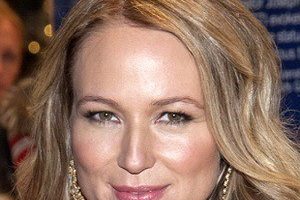 Jewel’s Journey Through Plastic Surgery: Botox, Body Changes, and More