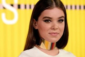 Hailee Steinfeld’s Rhinoplasty Speculations and the Truth Behind Plastic Surgery