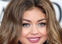 Sarah Hyland’s Eye-Opening Journey with Plastic Surgery Speculations